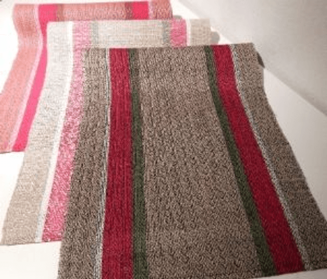 Pellava- kaitaliina / Linen- table runner
