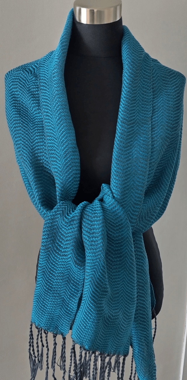 Liplatus- huivi /Ripple- scarf 
