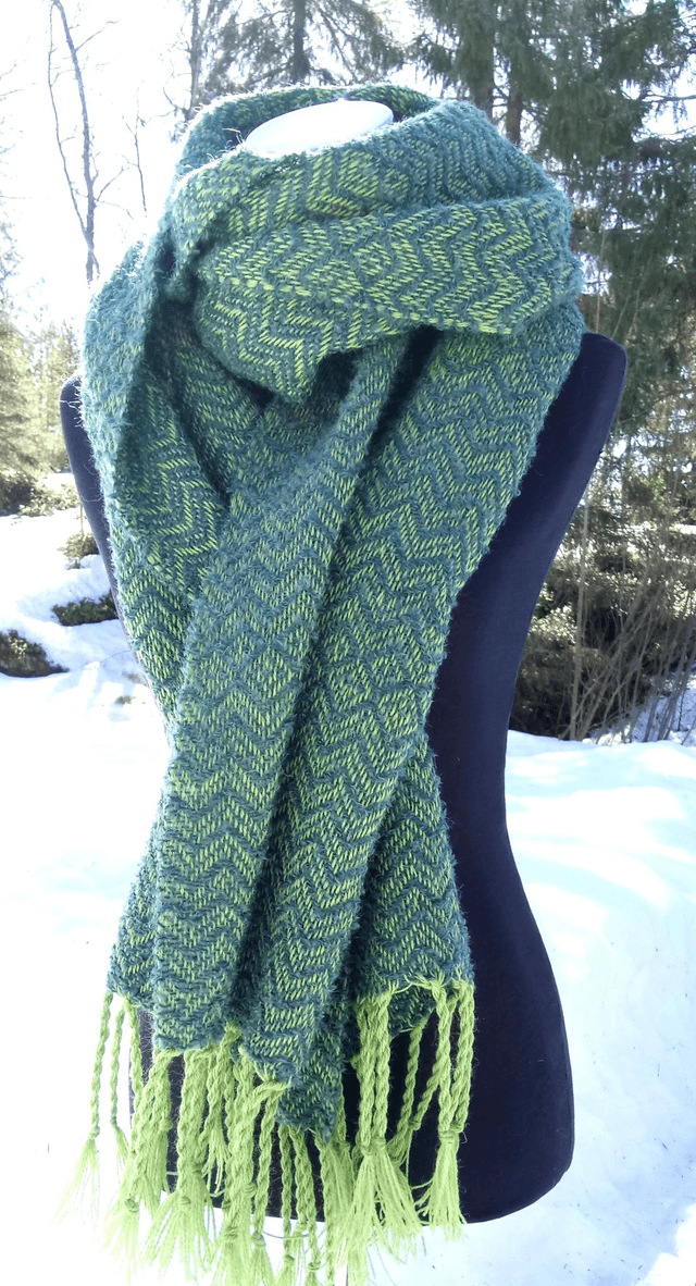 Havu- shaali tilaustyönä / Havu-shawl, custom order 