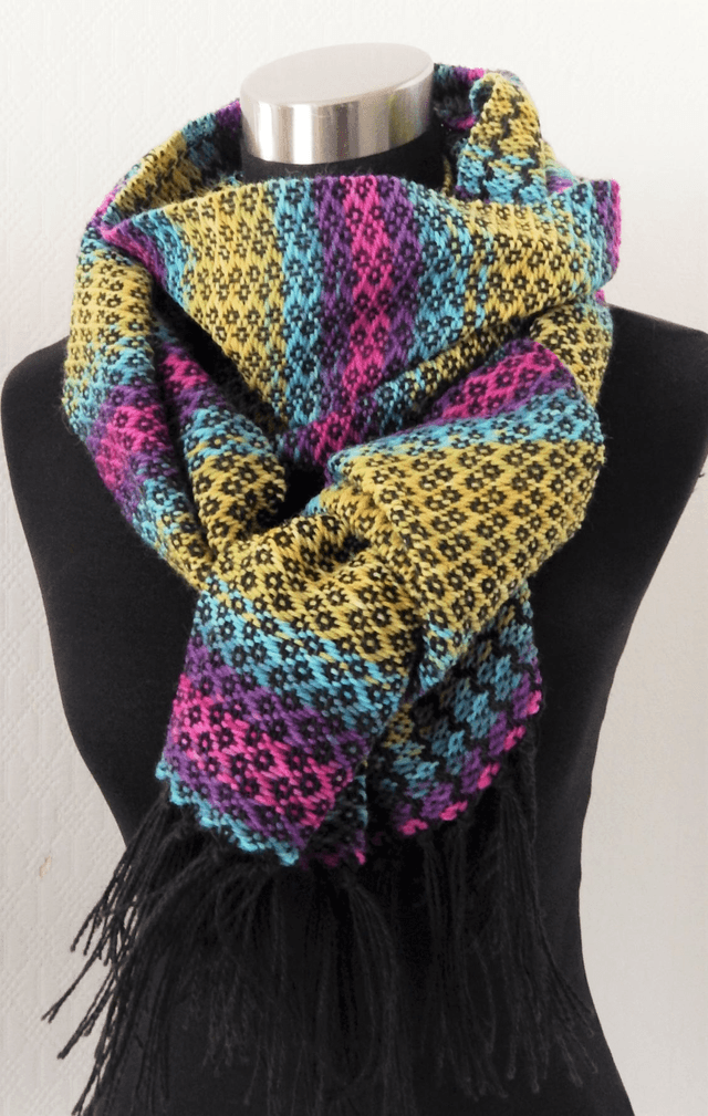 Värikäs huivi / Colorful Scarf