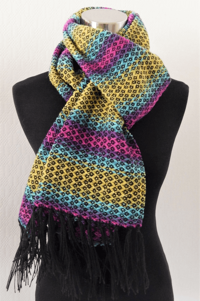 Värikäs huivi / Colorful Scarf